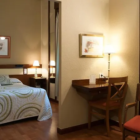 Madrid Bierzo Szálloda 3*